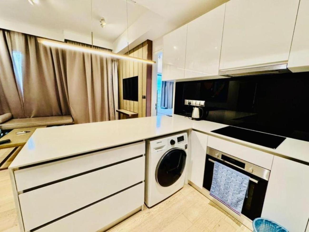Star Residence Klcc By Sky Pool 쿠알라룸푸르 외부 사진