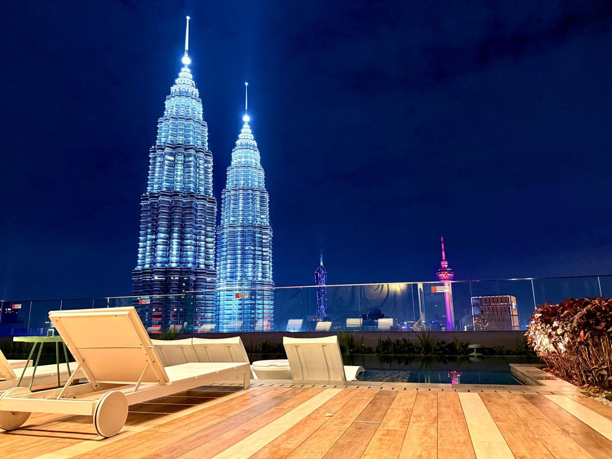 Star Residence Klcc By Sky Pool 쿠알라룸푸르 외부 사진